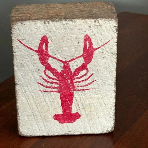 RED LOBSTER WOODEN BLOCK FARMHOUSE COUNTRY DECOR RED WHITE WOOD SIZE 6x4.5x2 - Picture 1 of 6